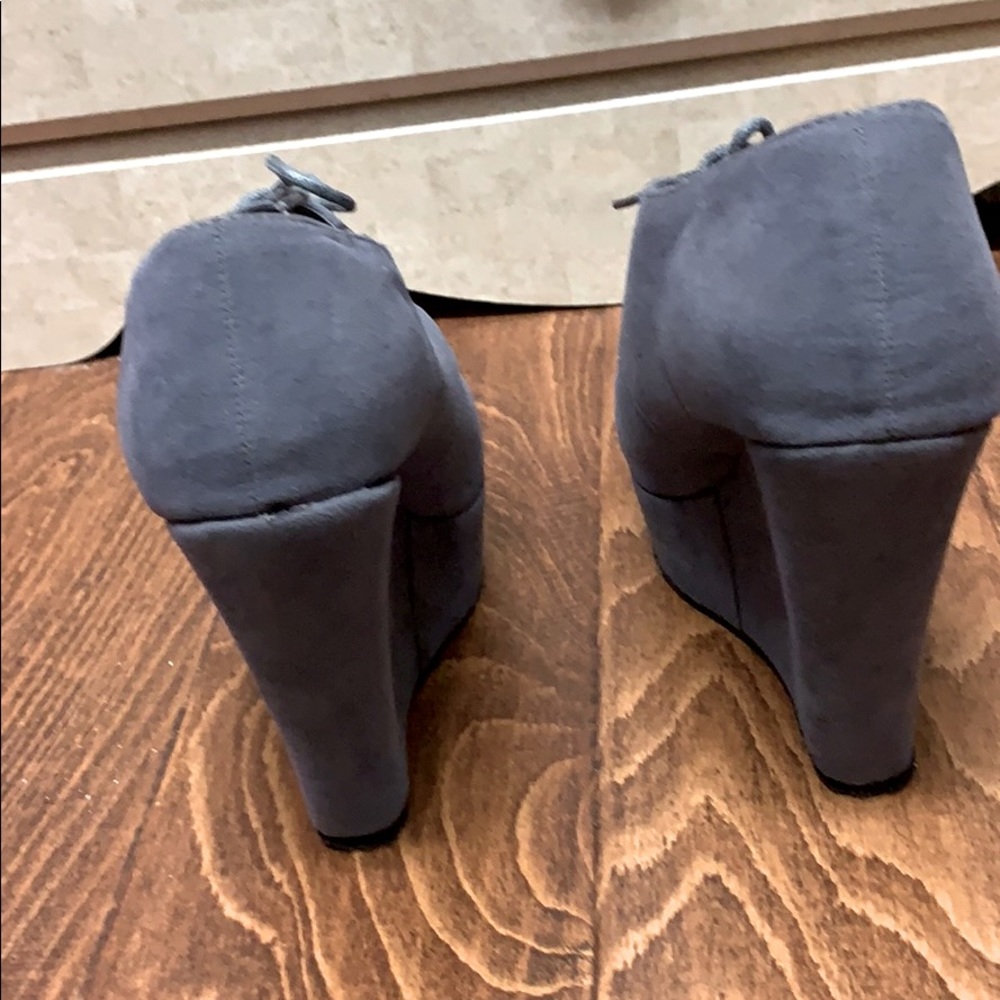 Delicacy Booties - Picture 8 of 11